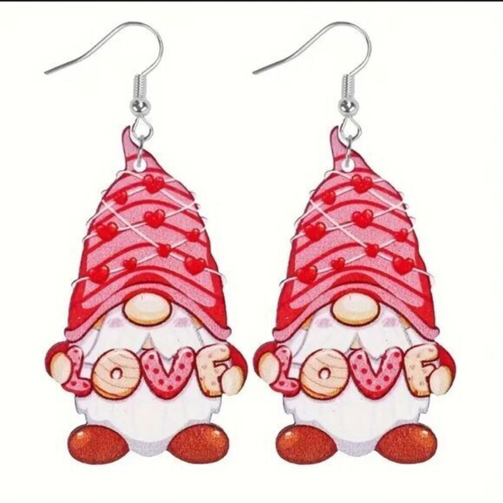 Gnome Love Drop Earrings NWT❤️